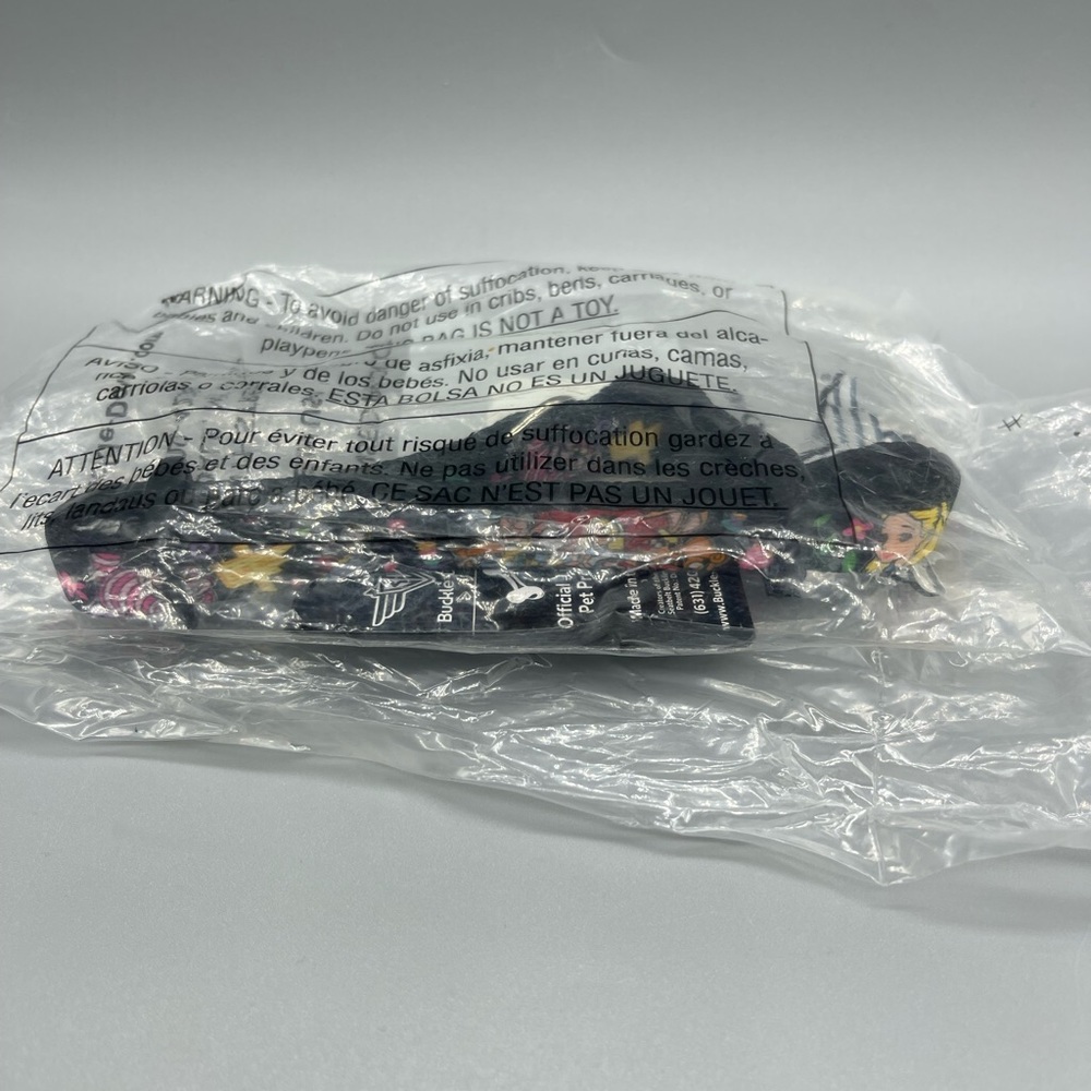 Buckle-Down Plastic Clip Collar Alice's Encounters in Wonderland - 1/2" Wide Med - Picture 10 of 10